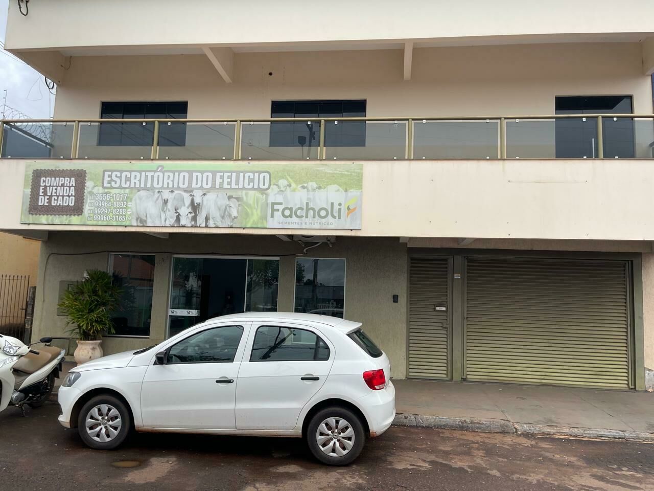 Imagem do VENDA - CASA NO CENTRO , AVENIDA PRINCIPAL ( ILDEFONSO CARNEIRO )